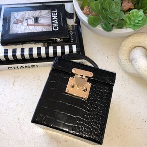 Bleecker Box Bag Design Black Handbag